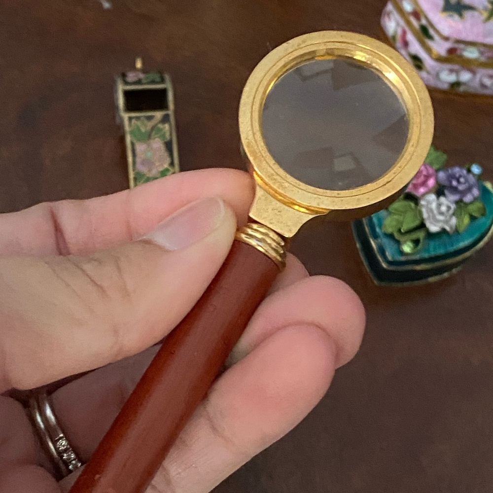 Small Trinket Collection Decor - Picture 13 of 13